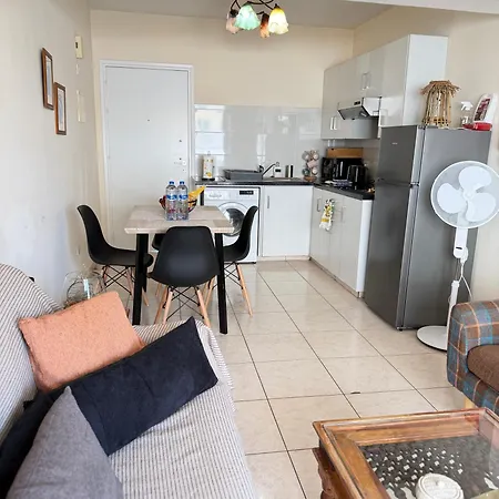 Onar Mackenzie 2 Apartment