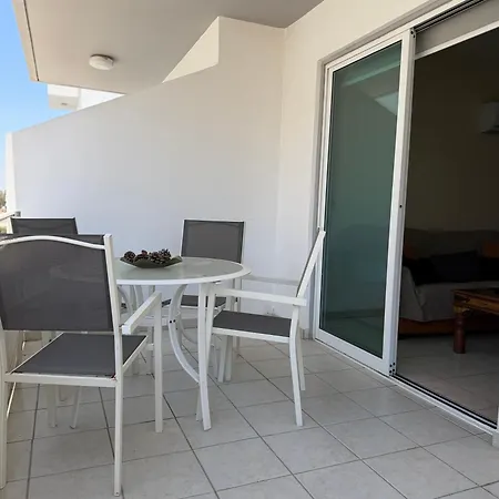 Onar Mackenzie 2 * Larnaca